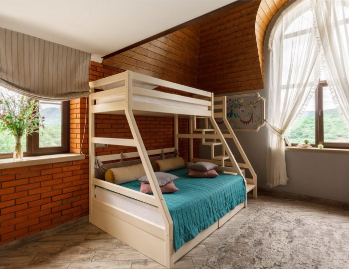 Номер делюкс двухуровневый с 1 двуспальной кроватью - Отель «Даховская слобода» Даховская