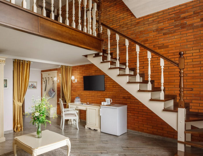 Номер делюкс двухуровневый с 1 двуспальной кроватью - Отель «Даховская слобода» Даховская