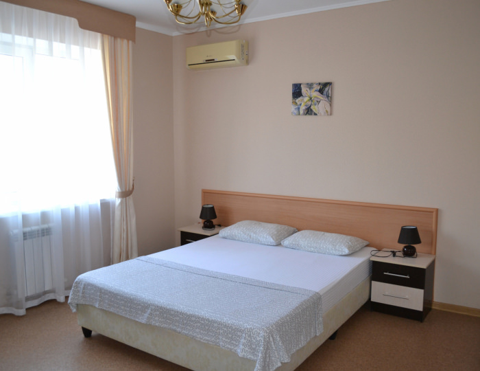 Улучшенный 2-местный без балкона с доп.местом 4 этаж - Отель «Дарья» Геленджик