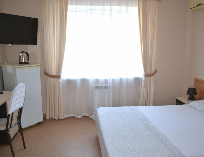 Улучшенный 2-местный без балкона с доп.местом 4 этаж - Отель «Дарья» Геленджик