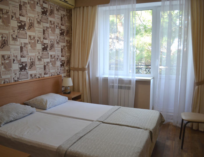 Улучшенный 2-местный с балконом 4 этаж - Отель «Дарья» Геленджик