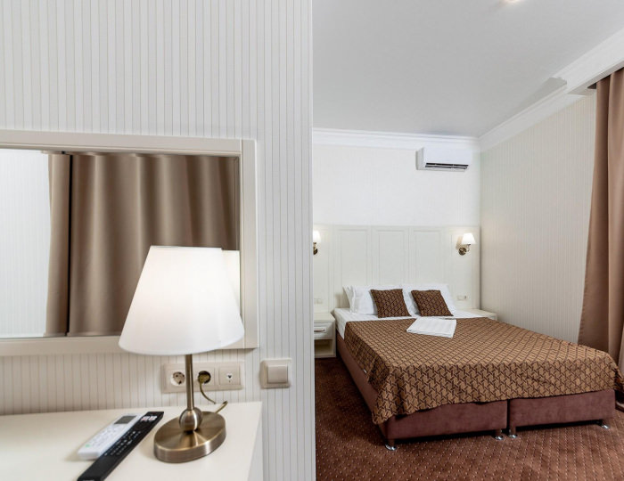 Номер стандарт с 1 двуспальной кроватью с балконом - Мини-отель Adriatic / Адриатик Геленджик