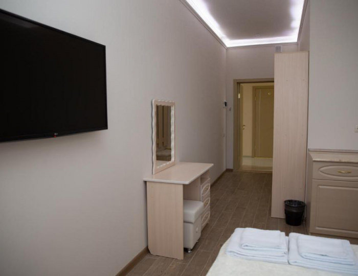 Номер стандарт с 1 двуспальной кроватью - Отель «Пирамида» Борисовка