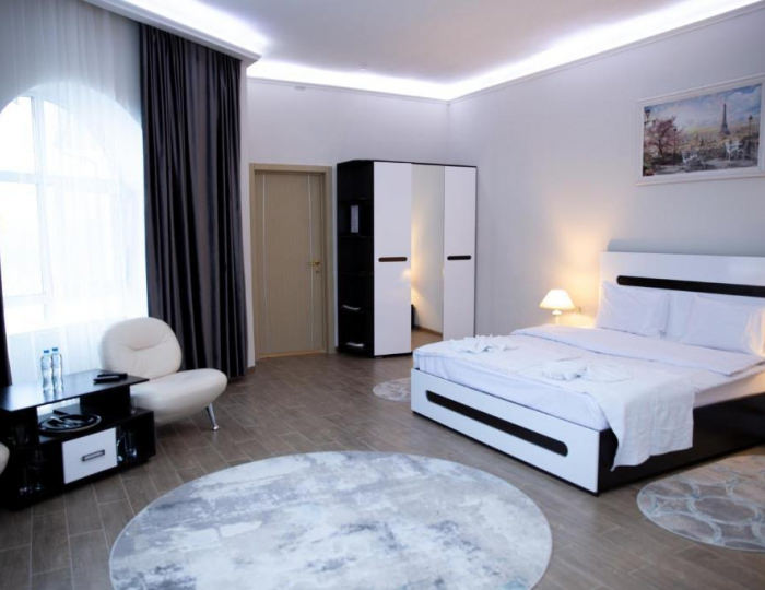 Номер улучшенный люкс с 1 двуспальной кроватью - Отель «Пирамида» Борисовка