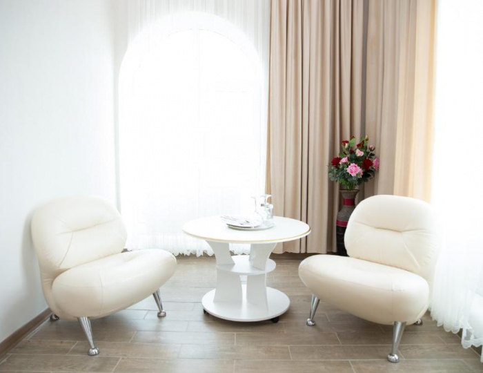 Номер улучшенный люкс с 1 двуспальной кроватью - Отель «Пирамида» Борисовка