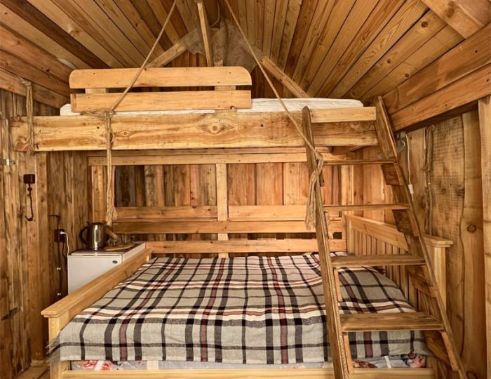 Домик на дереве - База отдыха «Юрта Эко Отель» Брикет