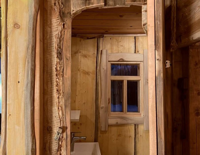 Домик на дереве - База отдыха «Юрта Эко Отель» Брикет