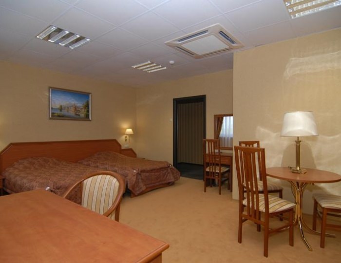 Номер люкс с 2 односпальными кроватями (с завтраком) - Гостиница «Профит» Тула