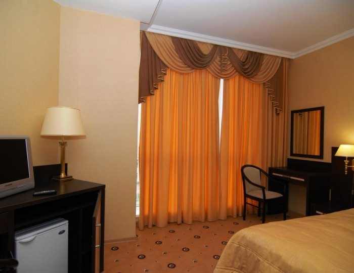 Номер люкс с 1 двуспальной кроватью (с завтраком) - Гостиница «Профит» Тула