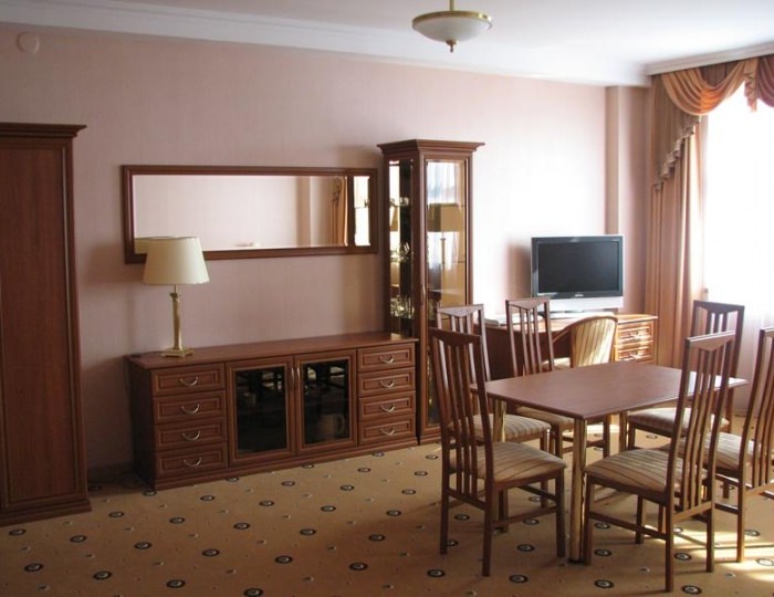 Номер полулюкс с 1 двуспальной кроватью (с завтраком) - Гостиница «Профит» Тула