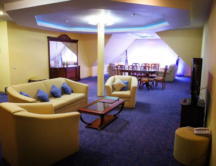 сюит 4-местный мансардные / не мансардные - Отель «Континент» Воскресенск