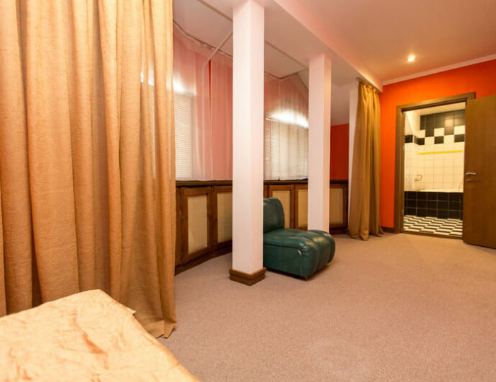 люкс 2-комнатный 4 этаж  № 47 - Отель «Кулон» Жуковский