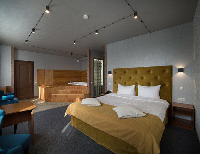 люкс с джакузи - Отель «Лофт Бутик Отель» Королев