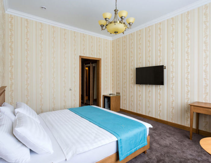 стандарт с двуспальной кроватью - Отель «Золотая семерка» Семивраги