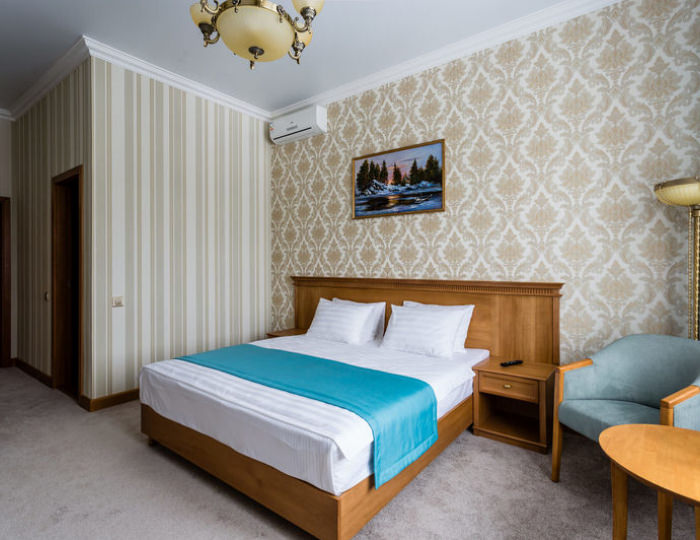 стандарт с двуспальной кроватью + - Отель «Золотая семерка» Семивраги