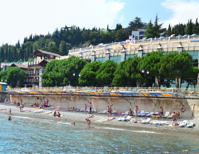 Оборудованный пляж - Санаторий «Киев» Алушта