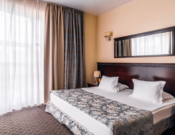 джуниор сюит - Отель «Грин Холл» Каменск-Уральский