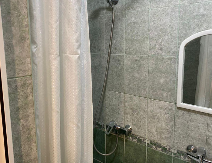 3-местный номер стандарт с 1 односпальной и 1 двуспальной кроватью - Гостевой дом «Сказочный мир - Геленджик» Геленджик