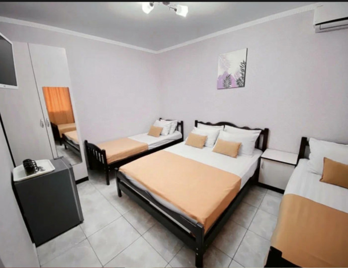 4-местный номер стандарт семейный - Гостевой дом «Сказочный мир - Геленджик» Геленджик