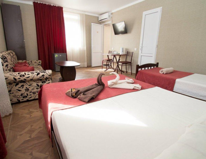 5-местный номер стандарт семейный - Гостевой дом «Сказочный мир - Геленджик» Геленджик