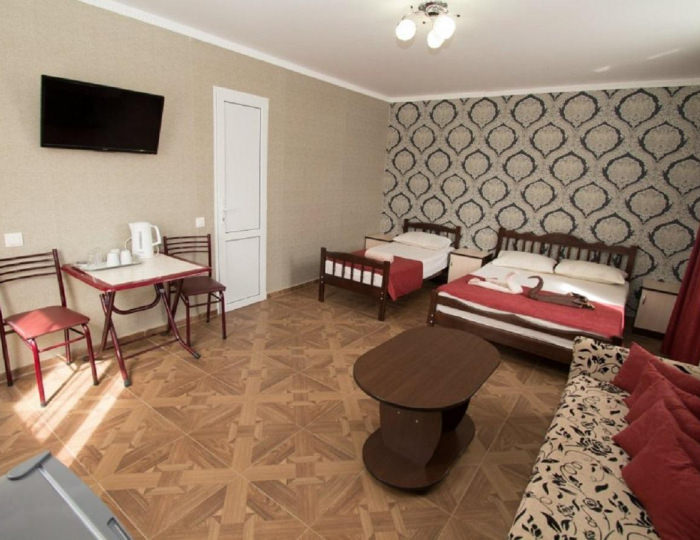 7-местный номер стандарт семейный - Гостевой дом «Сказочный мир - Геленджик» Геленджик