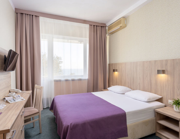 Семейный 2-местный 2-комнатный (кровать+диван) - Отель «Прометей Небуг»