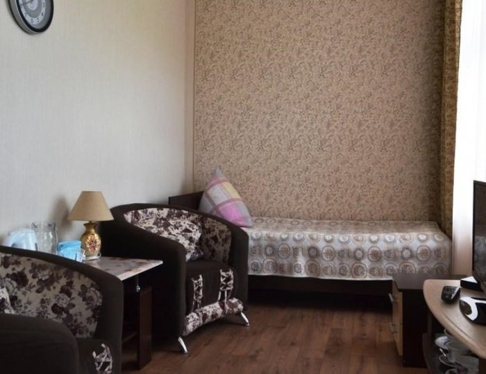 Улучшенный 2-местный №3,6,7,10,13,16,17(1,5,10,15,8,14) - Санаторий «Яровое» Яровое