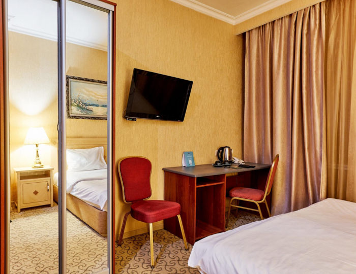 2-местный номер эконом - Отель «Москва Отель Холидеи Коллекшен» Картмазово