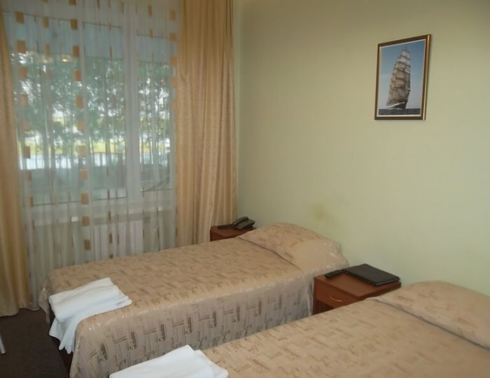 улучшенный 2-местный - Мини-отель «Гостинный двор» Мегион