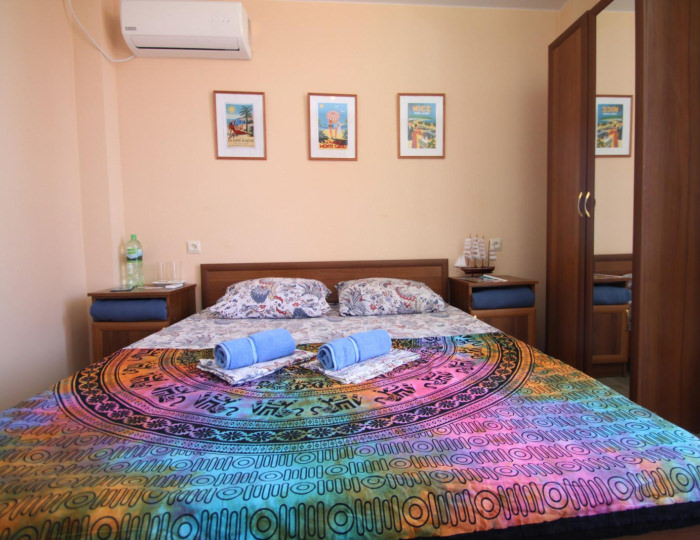 Номер стандарт с 1 двуспальной кроватью - Гостевой дом Nacharianoff Guest House / Начарянофф Гагра