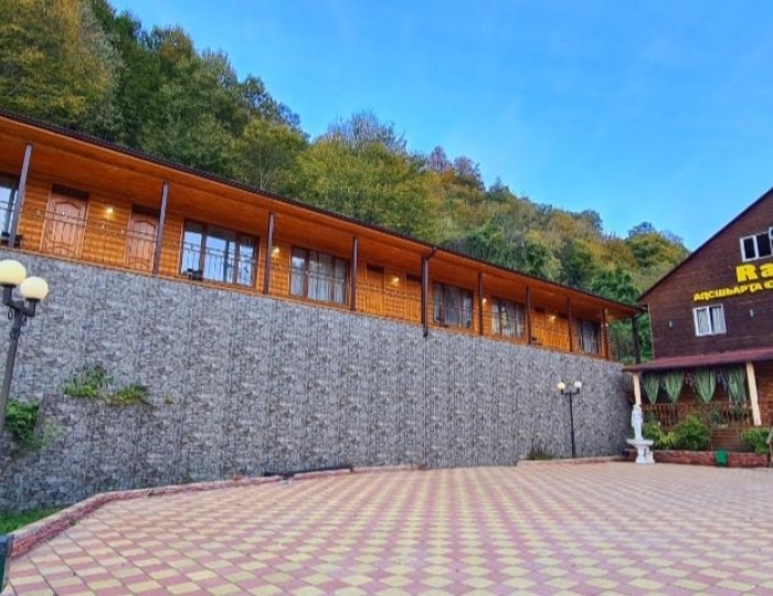 Отель «Радоновый источник» Ткварчели