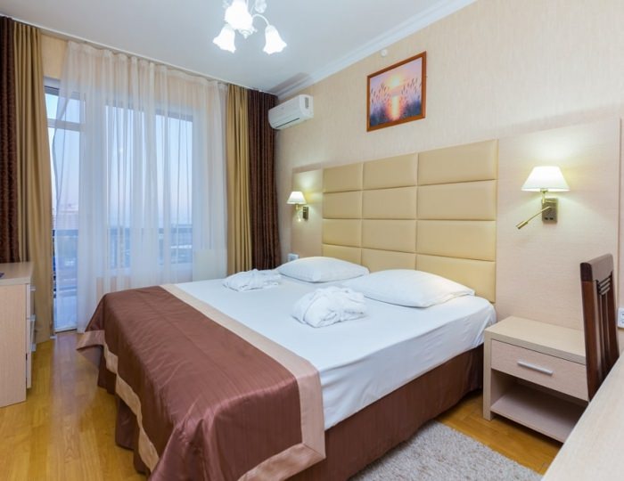 Люкс 2-местный 2-комнатный - СКК «Адлеркурорт» (корпус «Дельфин»)