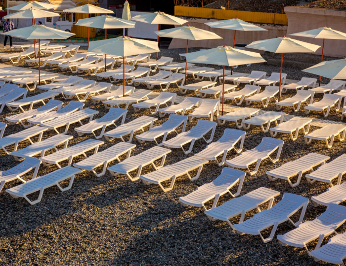 Пляж - СКК «Адлеркурорт» (корпус «Дельфин»)