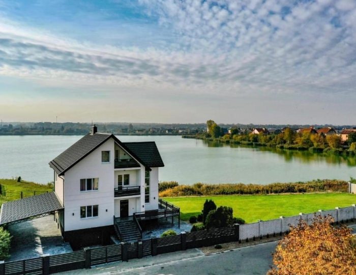 Гостевой дом Villa Lake / Вилла Лэйк Брест