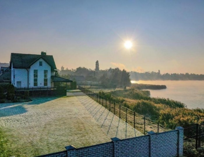 Гостевой дом Villa Lake / Вилла Лэйк Брест