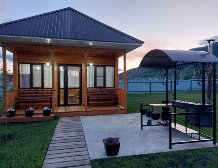 Коттедж «Гостевая усадьба на улице Шукшина 7» Усть-Кокса