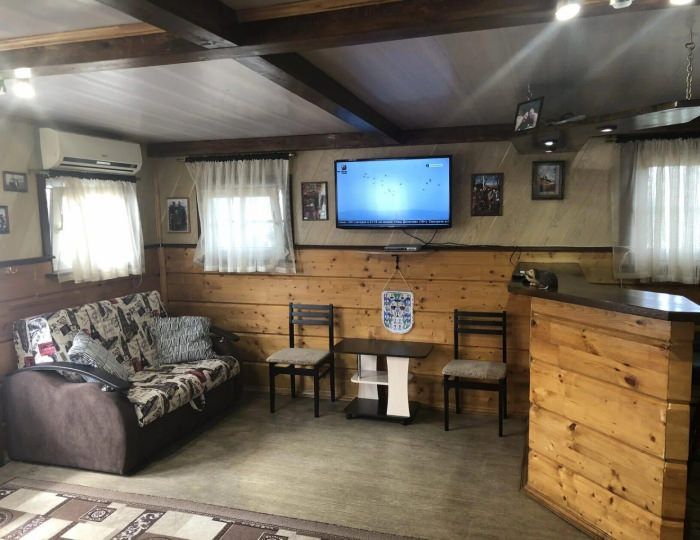 Номер стандарт семейный с 3 односпальными кроватями (с пансионом) - База отдыха «Седьмая жилка» Кировский