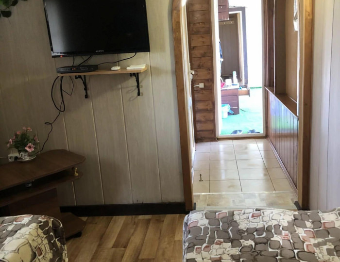 Номер люкс с 2 односпальными кроватями (с пансионом) - База отдыха «Седьмая жилка» Кировский