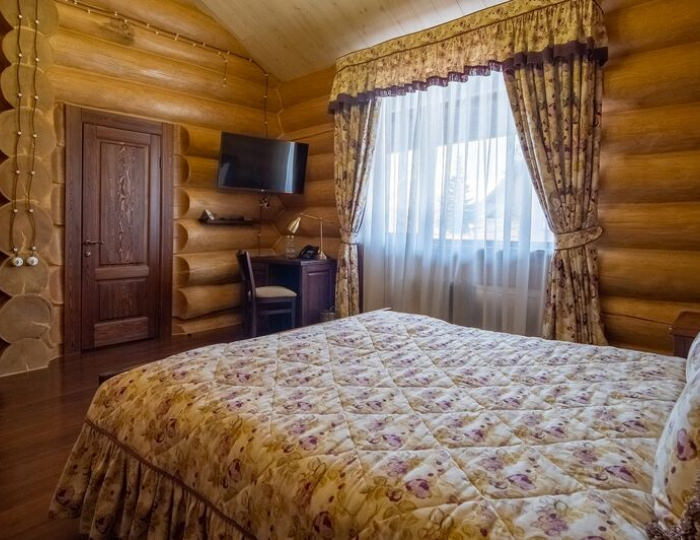 коттедж  премиум с 6 спальнями - Отель «Тайны Камчатки» Паратунка