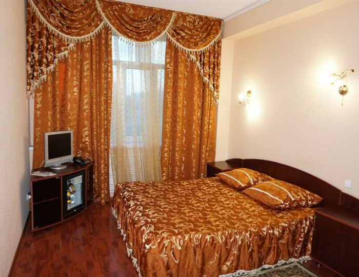 2-местный с 2-спальной кроватью - Отель «Зодиак» Радужный