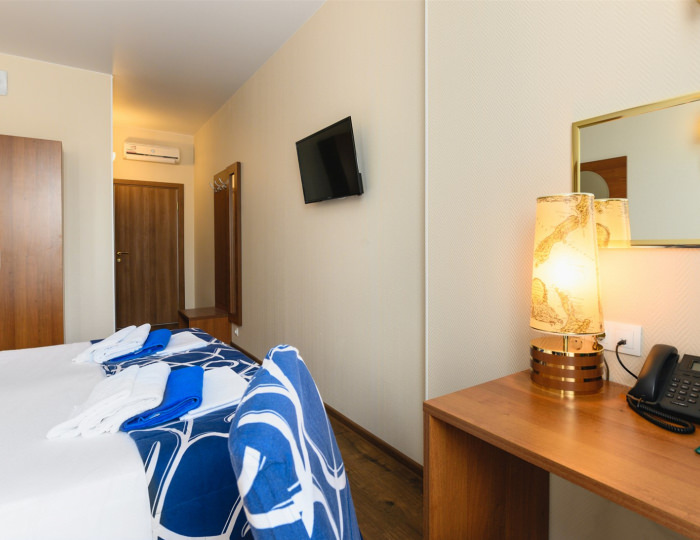 1-КОМНАТНЫЙ 2-МЕСТНЫЙ "СТАНДАРТ УЛУЧШЕННЫЙ " ЮГ, КОРПУС 8 - Санаторий «Алушта»