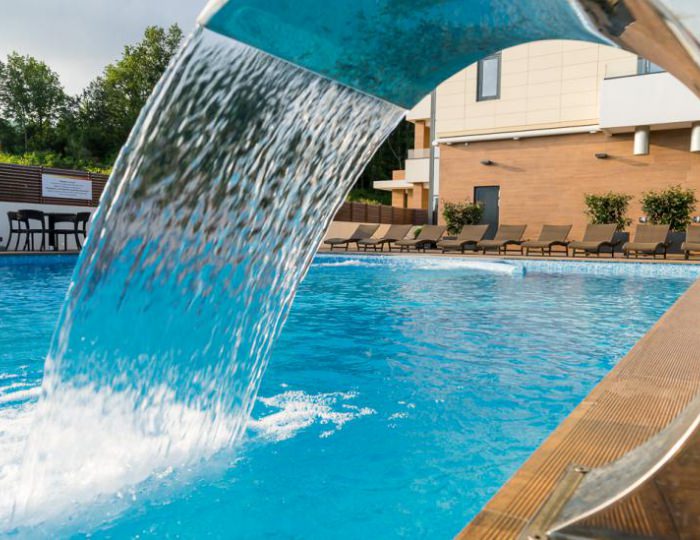 Открытый подогреваемый бассейн - Отель Hidens Hotel / Хайденс Небуг