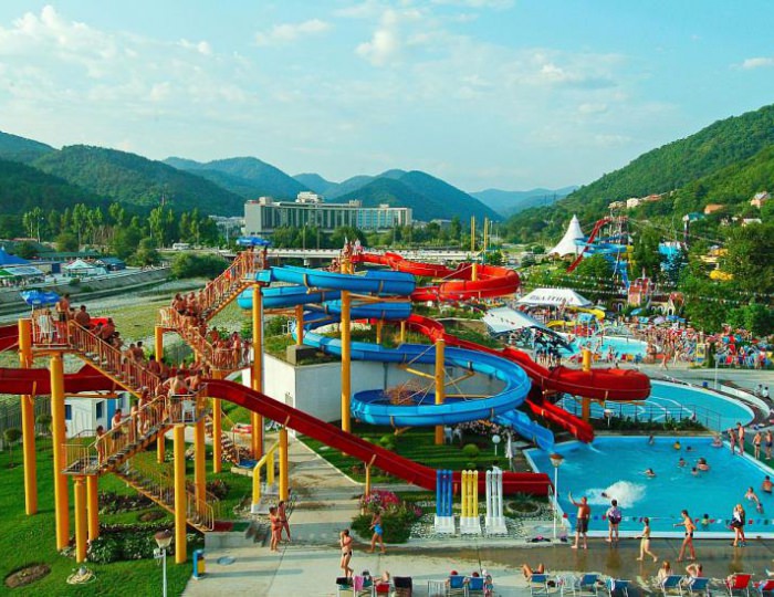 Дельфинарий «АКВА-МИР» и аквапарк «Дельфин» - Отель Hidens Hotel / Хайденс Небуг