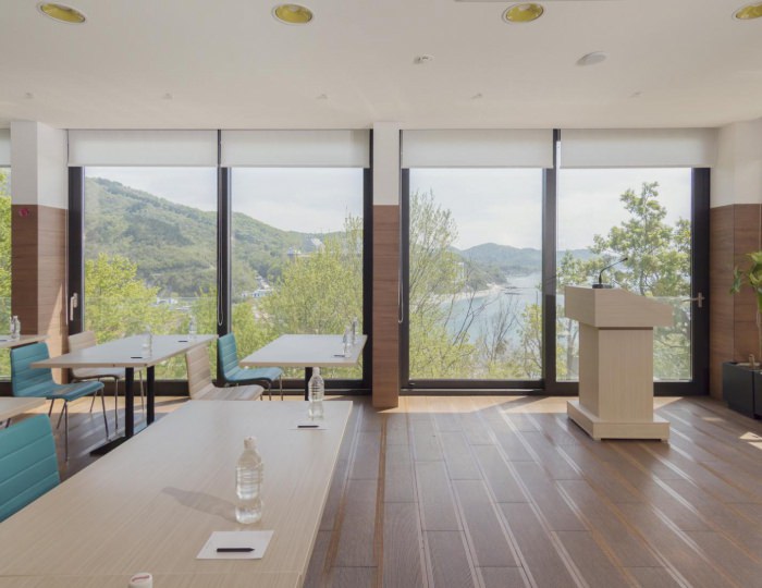 Панорамный зал - Отель Hidens Hotel / Хайденс Небуг