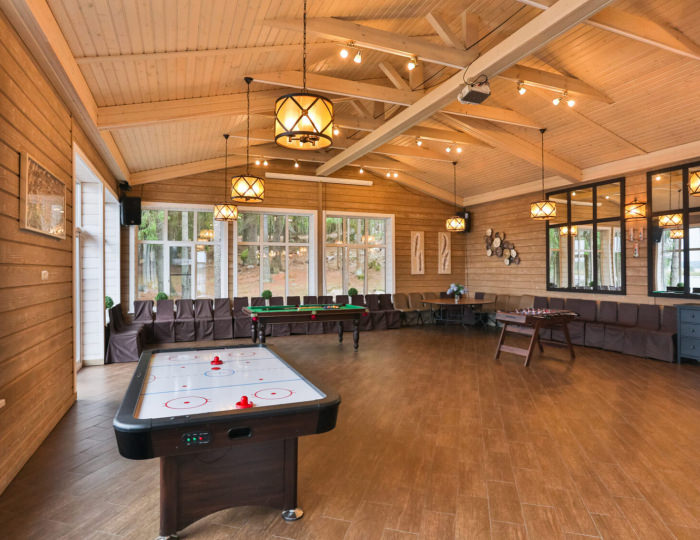 Услуги, развлечения и спорт - Загородный клуб West / Вест Прибылово