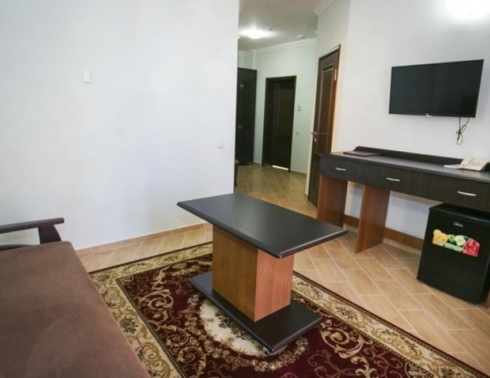 Люкс 2-местный 2-комнатный (вид на море и горы) - Отель «Акра» Сухум