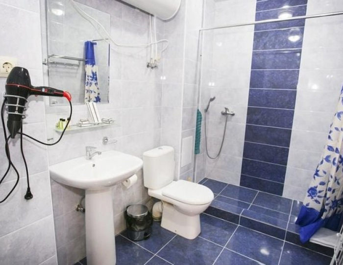 Люкс 2-местный 2-комнатный (вид на море и горы) - Отель «Акра» Сухум