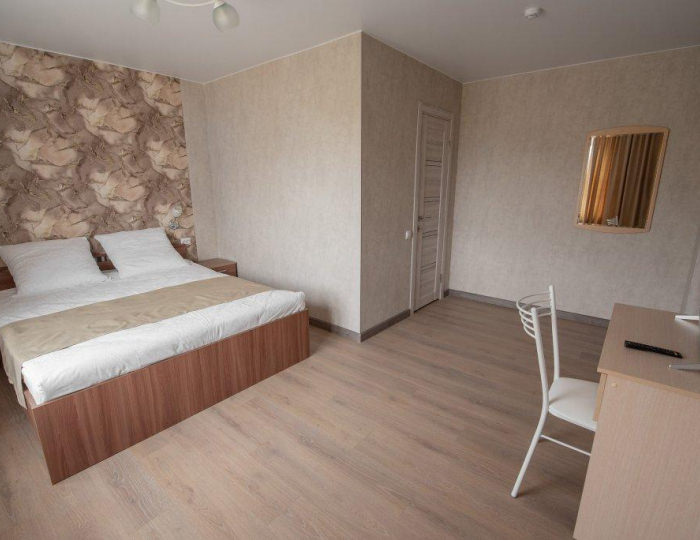 Номер стандарт с 1 двуспальной кроватью - Гостевой дом «На Кузнецкой» Псков