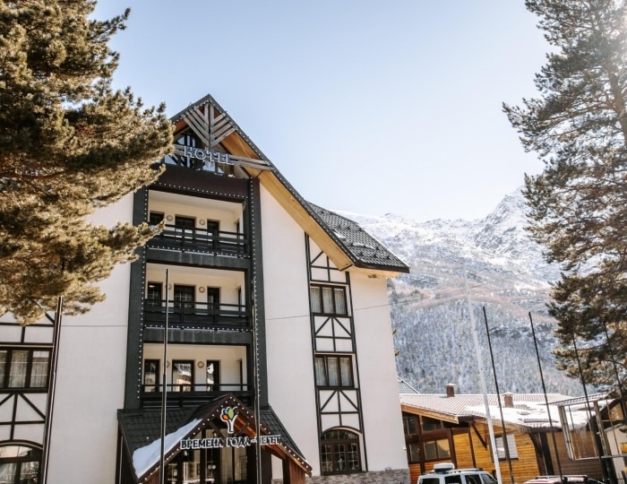 Отель «Времена года Чегет» Терскол