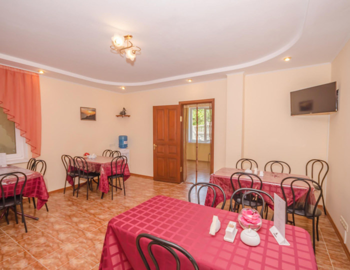 Рестораны и бары - Хостел «Вилла Любимая» Береговое